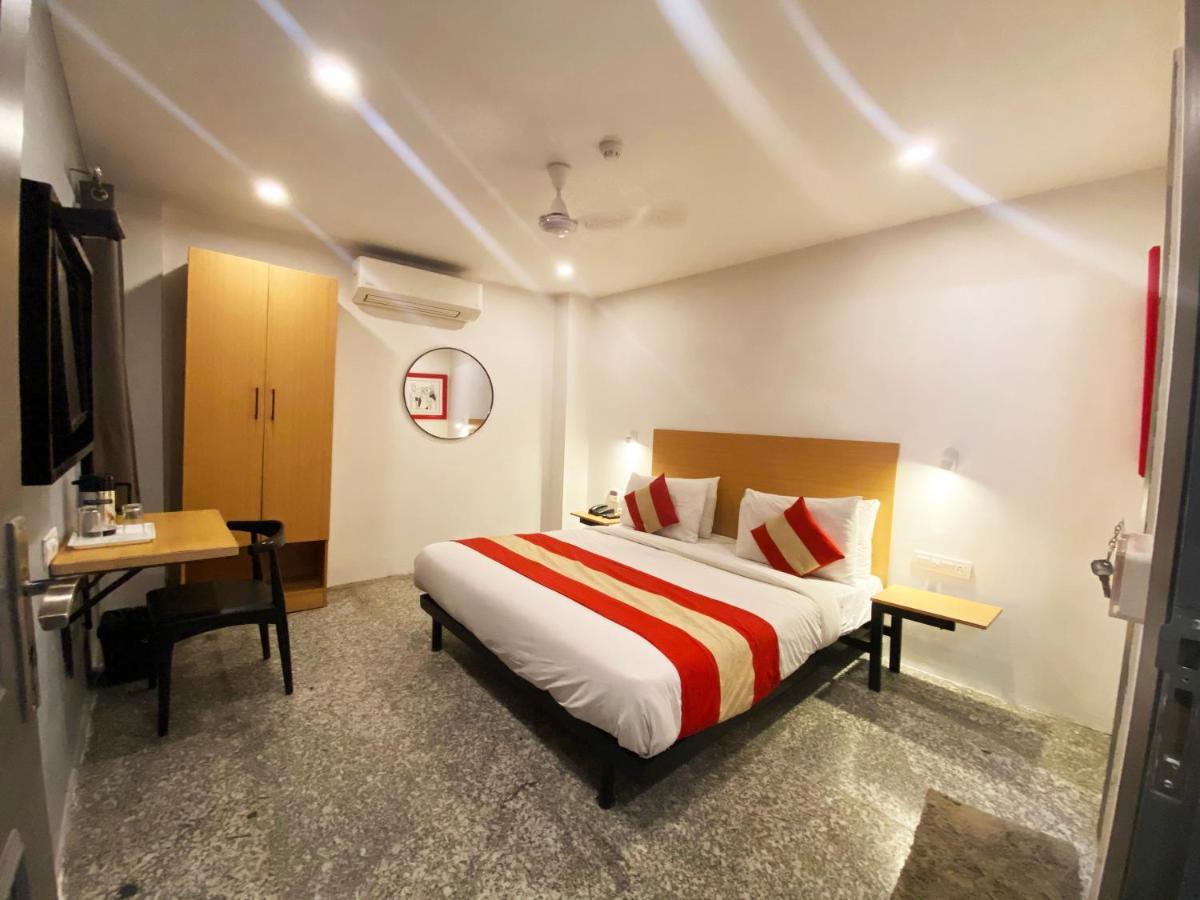 Hotel Golden Saffron By Qotel-Punjabi Bagh นิวเดลี ภายนอก รูปภาพ