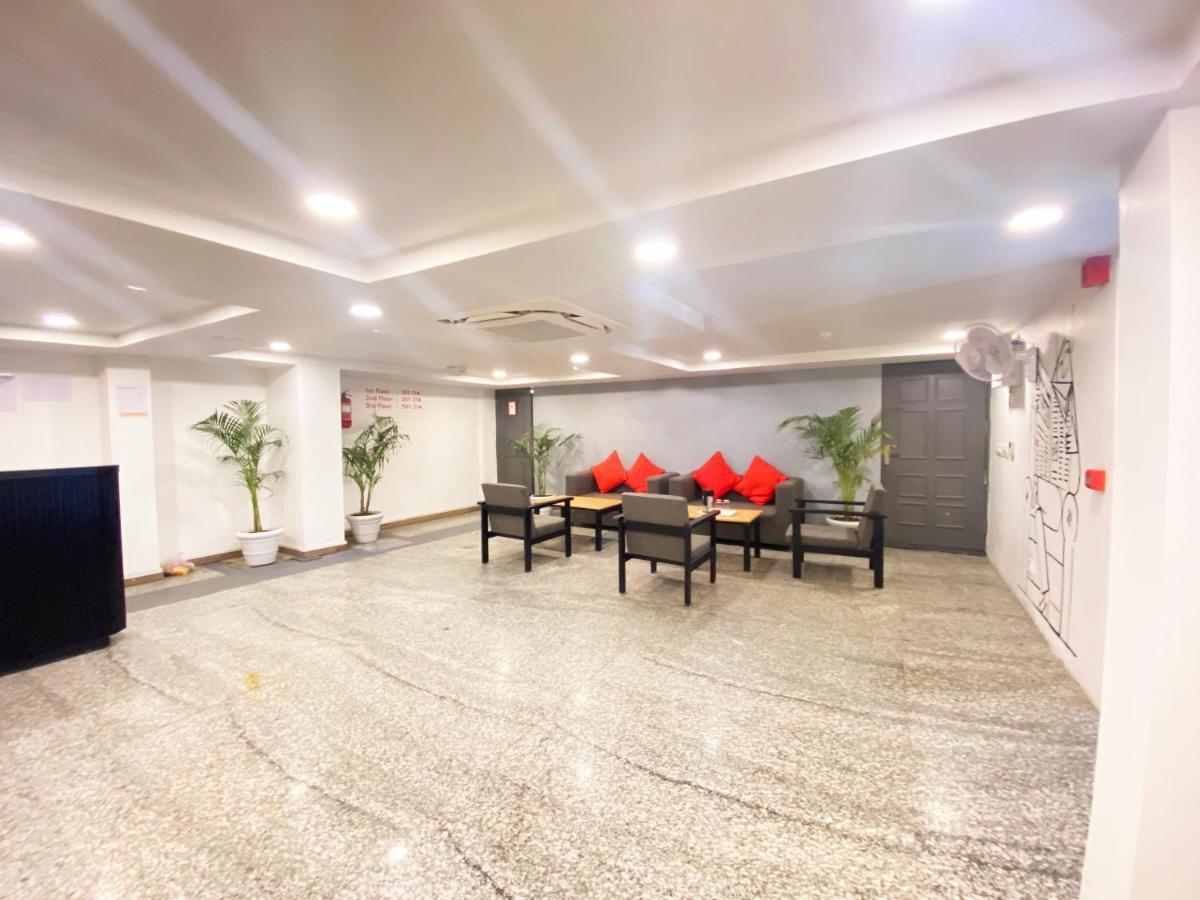 Hotel Golden Saffron By Qotel-Punjabi Bagh นิวเดลี ภายนอก รูปภาพ