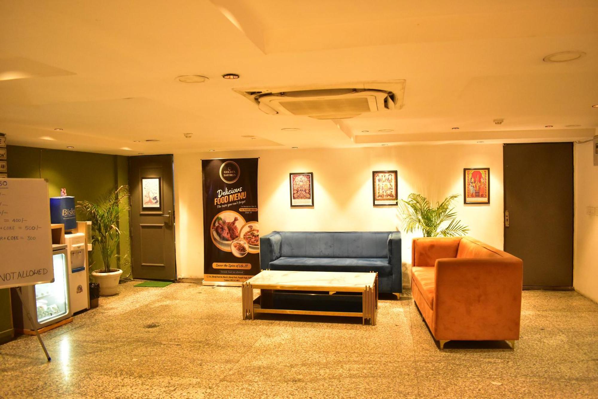 Hotel Golden Saffron By Qotel-Punjabi Bagh นิวเดลี ภายนอก รูปภาพ