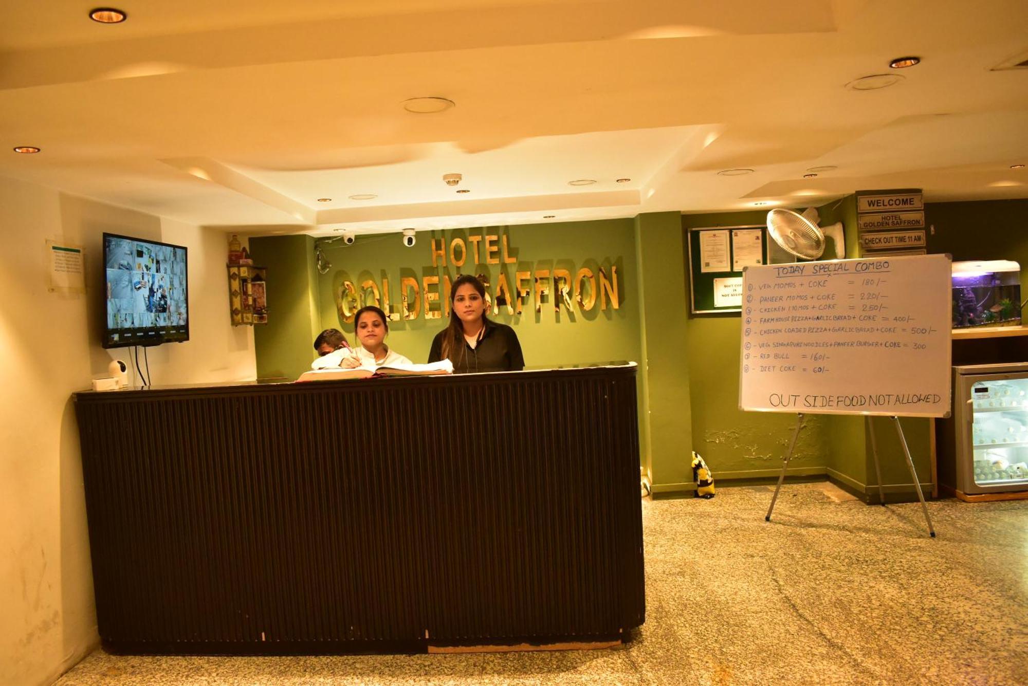 Hotel Golden Saffron By Qotel-Punjabi Bagh นิวเดลี ภายนอก รูปภาพ