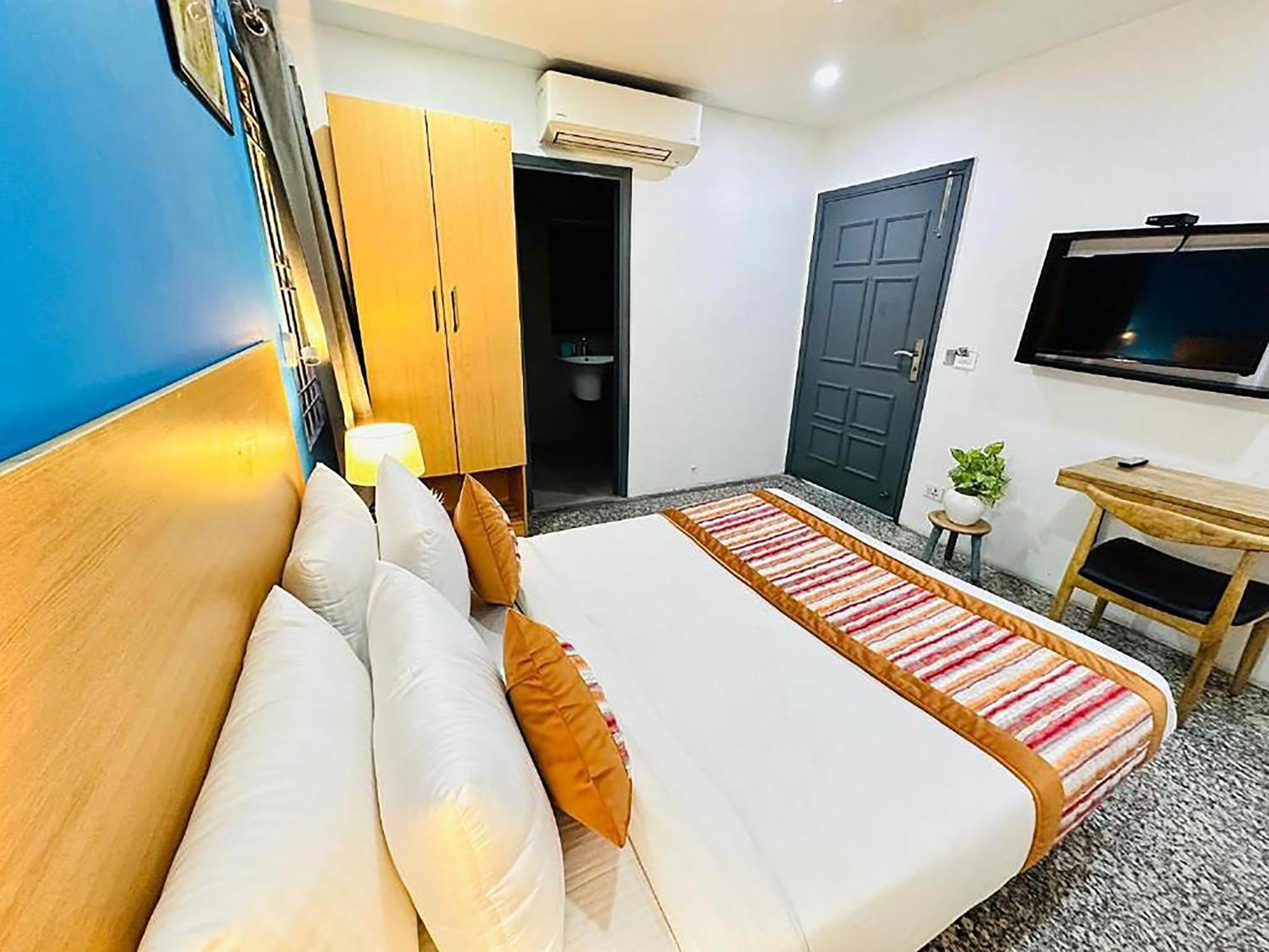 Hotel Golden Saffron By Qotel-Punjabi Bagh นิวเดลี ภายนอก รูปภาพ