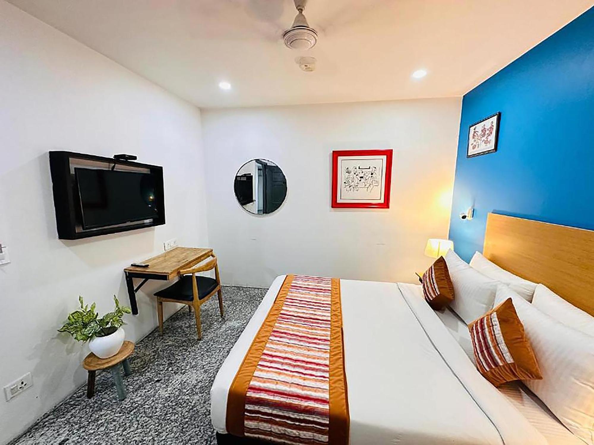 Hotel Golden Saffron By Qotel-Punjabi Bagh นิวเดลี ภายนอก รูปภาพ